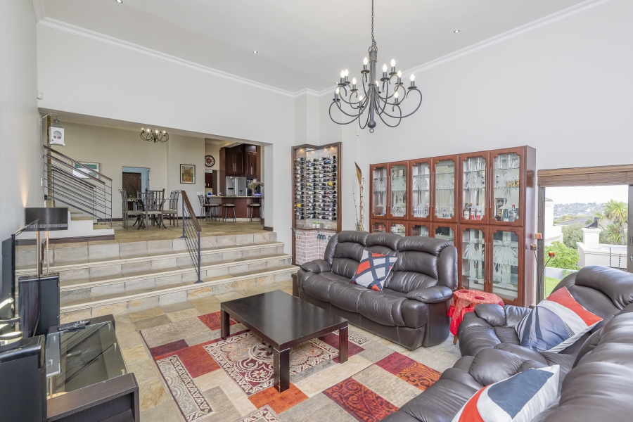 4 Bedroom Property for Sale in Van Riebeeckshof Western Cape